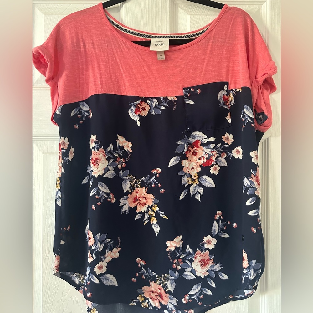 🩷 Knox Rose Floral Top- Medium